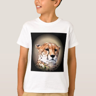 Cheetah Portret van Volle Maan: Natuur's Grace T-shirt