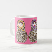 Cheetah Print Matryoshka Coffee Mok (Voorkant links)