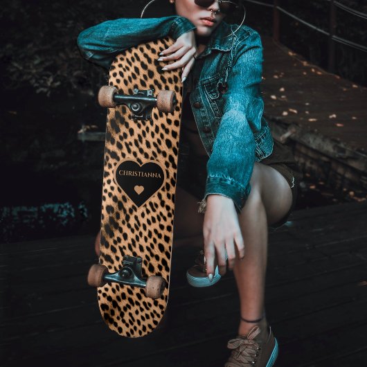 Cheetah Print Patroon Tan Brown & Black Heart Persoonlijk Skateboard