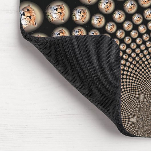 Cheetah Spin Spectacle – Feline Frenzy: Kleurrijk Muismat (Hoek)