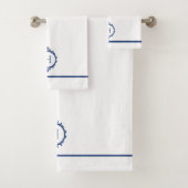 Chelsea Blauw en Wit Monogrammed Handdoek (Insitu)