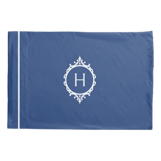 Chelsea Blauw en Wit Monogrammed Kussensloop (Achterkant-Links)