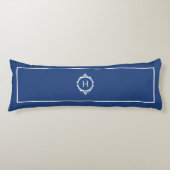 Chelsea Blauw en Wit Monogrammed Lichaamskussen (Voorkant)