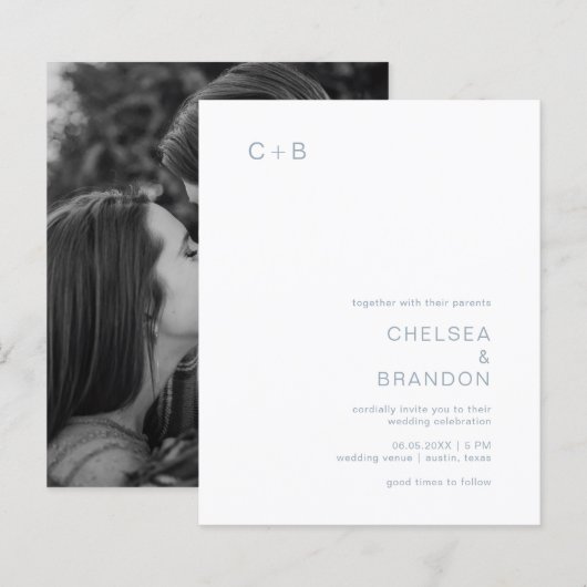 Chelsea Dusty Blue Modern Wedding Invitation (Voorkant / Achterkant)