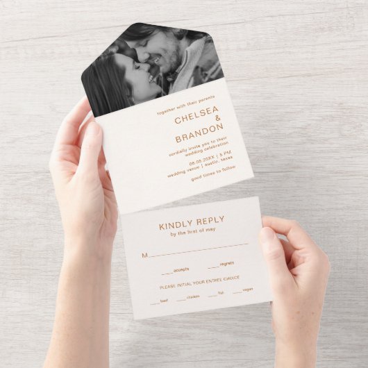 Chelsea Earthy Neutrals Modern Wedding All In One Uitnodiging (Afscheurbaar)