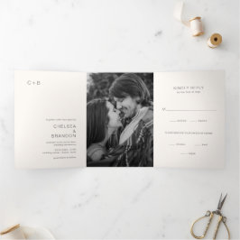 Chelsea Ivory Modern Wedding Drieluik Uitnodiging