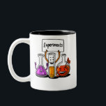 Chemie Experimenten Funny Science Joke Tweekleurige Koffiemok<br><div class="desc">Scheikundeexperimenten Funny Science Joke design for chemistry lovers.</div>