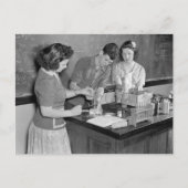Chemistry Class, 1943 Briefkaart (Voorkant)