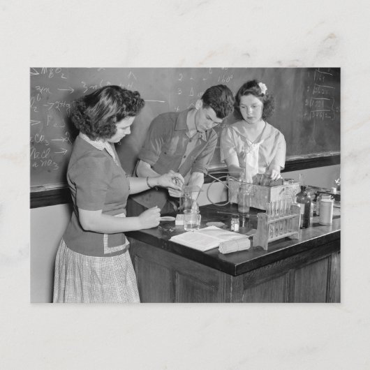 Chemistry Class, 1943 Briefkaart (Voorkant)