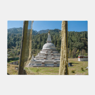 Chendebji Chorten in Bhutan, Himalaya, Azië Deurmat