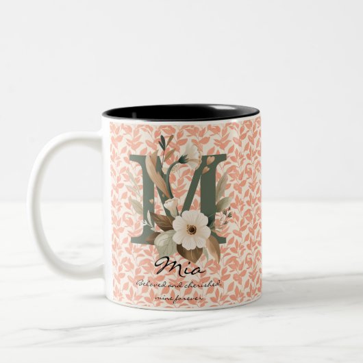 Cherished Floral Boho Chic Monogram Mok voor Mia (Links)