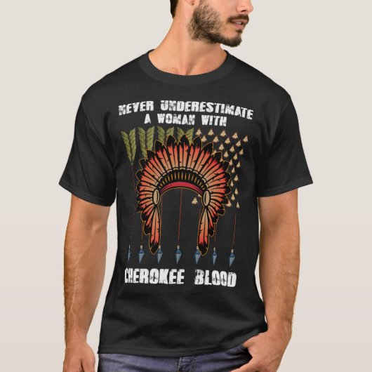 Cherokee Pride Feathers Native American T-shirt (Voorkant)