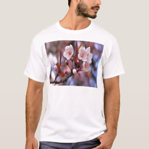 Cherry Blossom Cluster met roze en blauw T-shirt