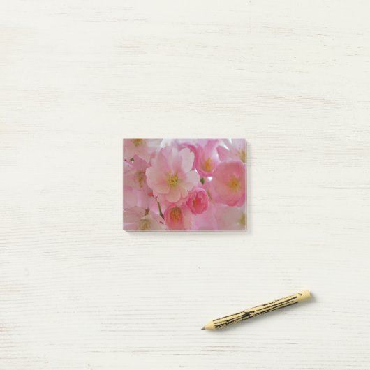 Cherry Blossom Post-it® Notes (Op bureau)