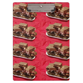 Cherry Chocolate Marshmallow Fudge op een Bord Klembord