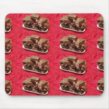 Cherry Chocolate Marshmallow Fudge op een Bord