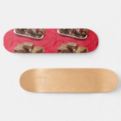 Cherry Chocolate Marshmallow Fudge op een Bord Persoonlijk Skateboard (Horizontaal)