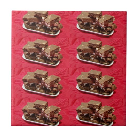 Cherry Chocolate Marshmallow Fudge op een Bord Tegeltje (Voorkant)