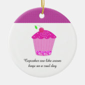 Cherry Cupcake met Gezegde Keramisch Ornament (Voorkant)