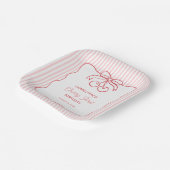 "Cherry First" Verjaardag Roze Streep Bow Girly Papieren Bordje (Gebogen)