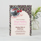 Cherry On Top pink leopard animal print invite. Kaart (Staand voorkant)