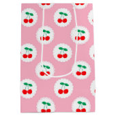 Cherry Pattern – Retro Fruit Gift & Decor Medium Cadeauzakje (Achterkant)