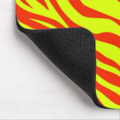Cherry Red en Neon Yellow Zebra striped Muismat (Hoek)