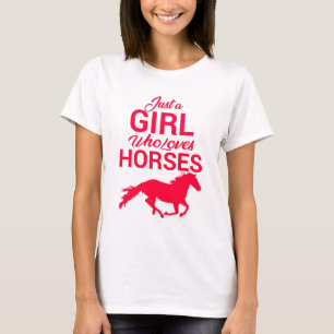 Cherry Red is een meisje dat van paarden houdt. T-shirt