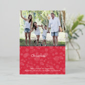 Cherry Red Script Bokeh Merry kerstfoto Folie Feestdagenkaart (Staand Voorkant)
