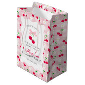 Cherry Sweet Pink Coquette Boog Verjaardagsgunsten Medium Cadeauzakje (Achterkant Gekanteld)