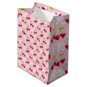 Cherry Sweet Preppy Roze en Rood Tiener Kinder Mei Medium Cadeauzakje (Voorkant Gekanteld)