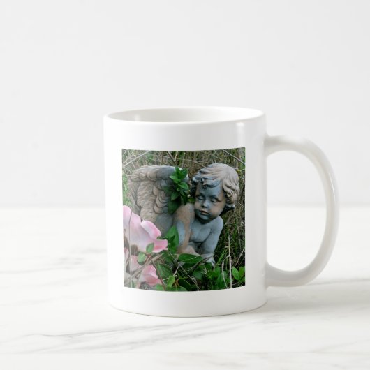 Cherub in de gras koffiemok (Rechts)
