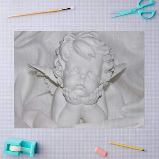cherub in wit papieren zakdoekje tissuepapier (Craft)