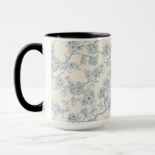 Chery blossom branches in blue and off white mok (Links)