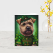 Chesapeake Bay Terrier in St. Patrick's Day Dress Kaart (Gele Bloem)