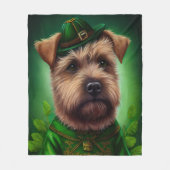 Chesapeake Bay Terrier in St. Patrick's Day-jurk Fleece Deken (Voorkant)