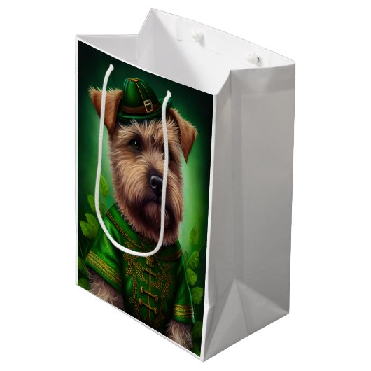 Chesapeake Bay Terrier in St. Patrick's Day-jurk Medium Cadeauzakje (Voorkant Gekanteld)