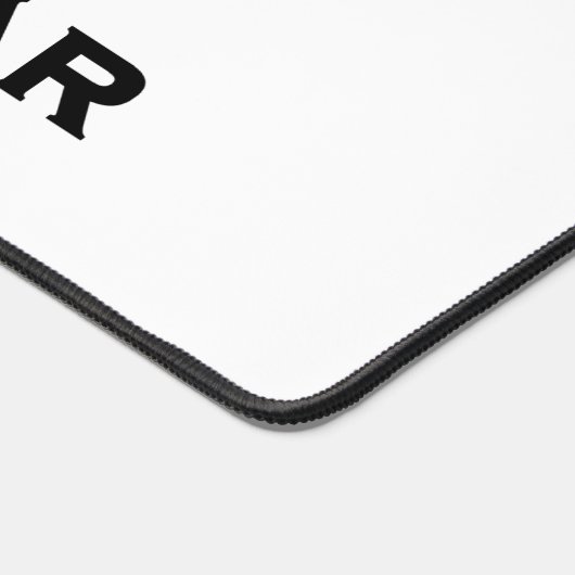 Chess is een oorlogsreflecterende schaakstukken bureaumat (Hoek)