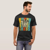 Chess Retro Graphic Chess Player Checkmate Board G T-shirt (Voorkant volledig)