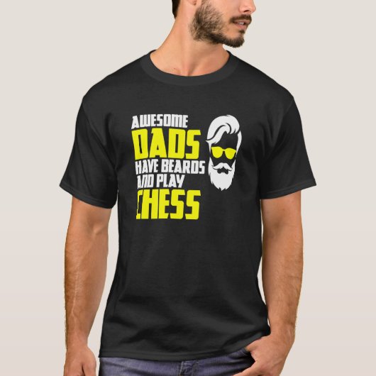 Chess saying beard bearer fathers day chess player t-shirt (Voorkant)