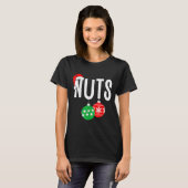 Chest Nuts Matching Chestnuts Funny Christmas Coup T-shirt (Voorkant volledig)
