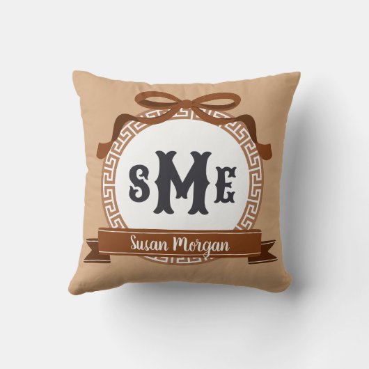 Chestnut Brown Reverse Greek Key Bow Monogram Kussen (Achterkant)