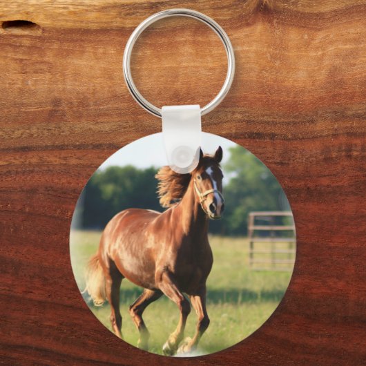Chestnut Galloping Horse Sleutelhanger (Voorkant)