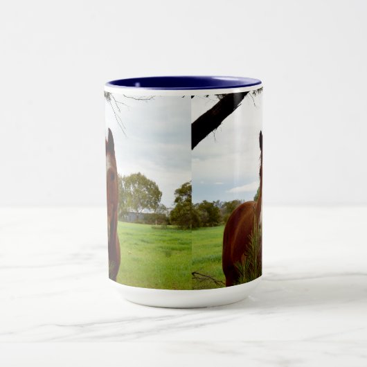 Chestnut Paarten die een bankiersboom bedienen, Mok (Midden)