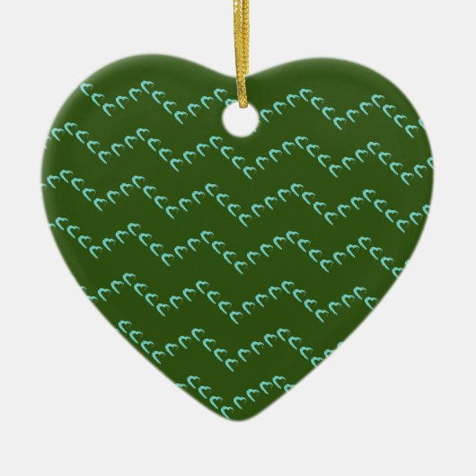 Chevron Blue Hearts Keramisch Bos Groen Ornament (Voorkant)
