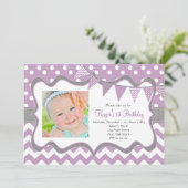 Chevron en stippen hanger verjaardagsuitnodiging kaart (Staand voorkant)