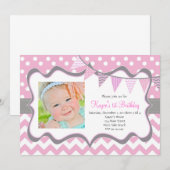 Chevron en Stippen Pendant Birthday Invitation Kaart (Voorkant / Achterkant)