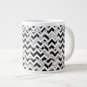 Chevron Koe Black en White Grote Koffiekop (Voorkant rechts)