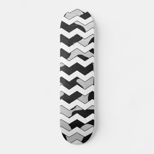 Chevron Koe Black en White Skateboard (Voorkant)