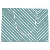 Chevron lichtblauw en wit groot cadeauzakje (Achterkant)